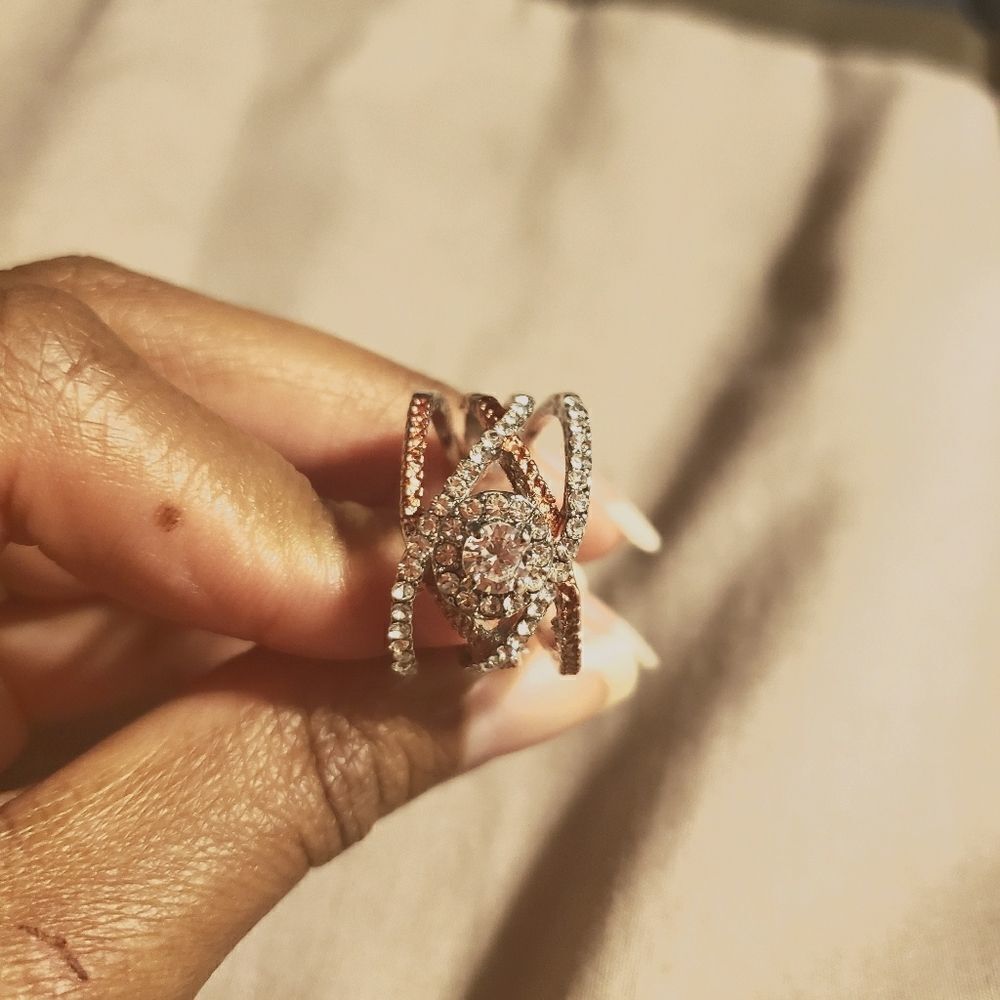 Interlaced Ring  